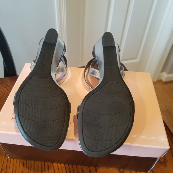 Shoes - Picture 2 of 3